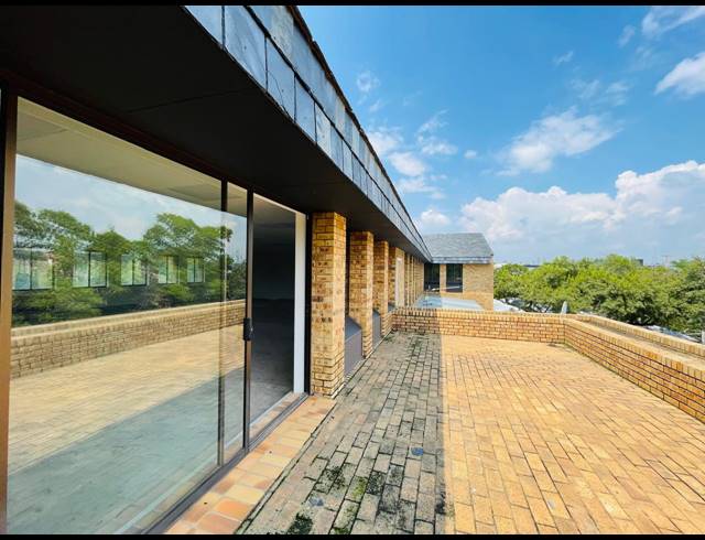 214M² OFFICE TO LET IN VORNA VALLEY